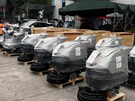 Mua máy giặt sàn công nghiệp của nhà sản xuất hay đại lý thì tốt hơn? 