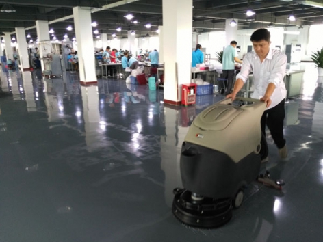 Làm thế nào để các công ty máy chà sàn đẩy tay báo giá cho khách hàng? 