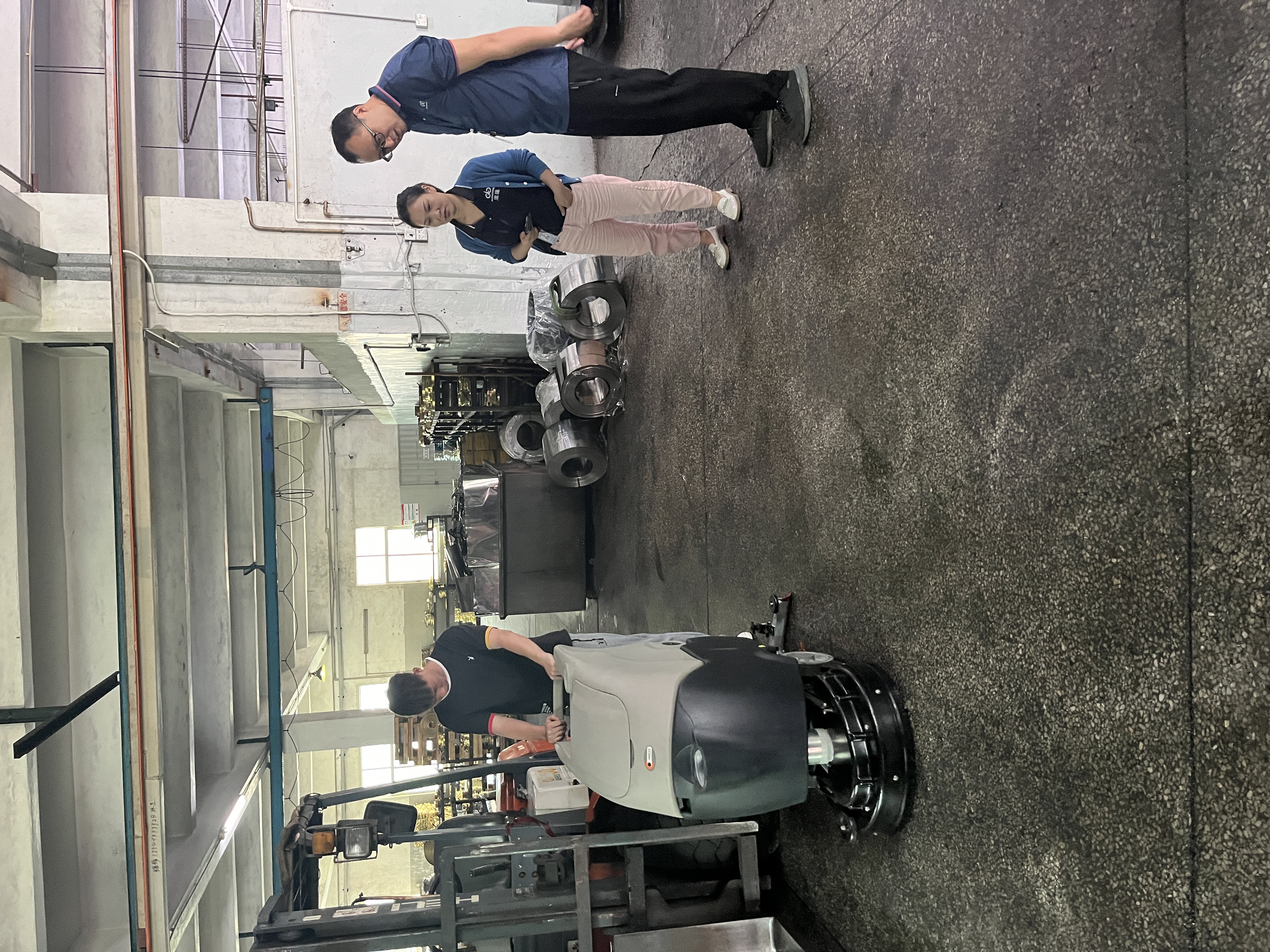 MCIO 手持式洗地机