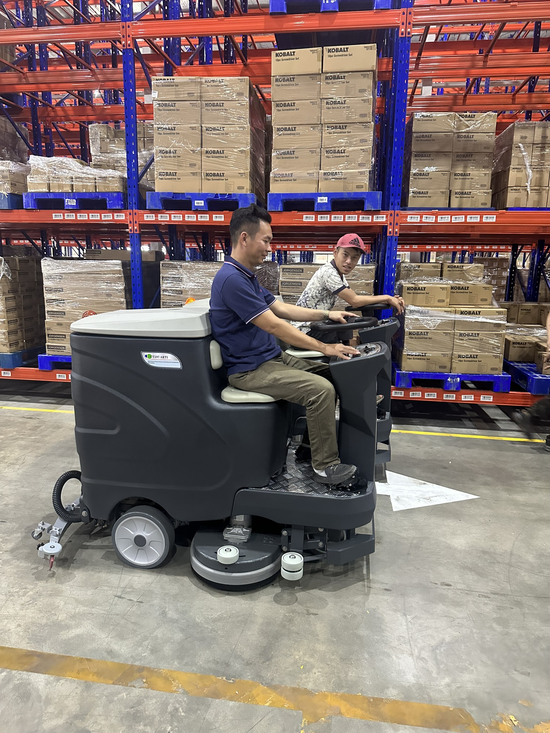 Máy chà sàn liên hợp